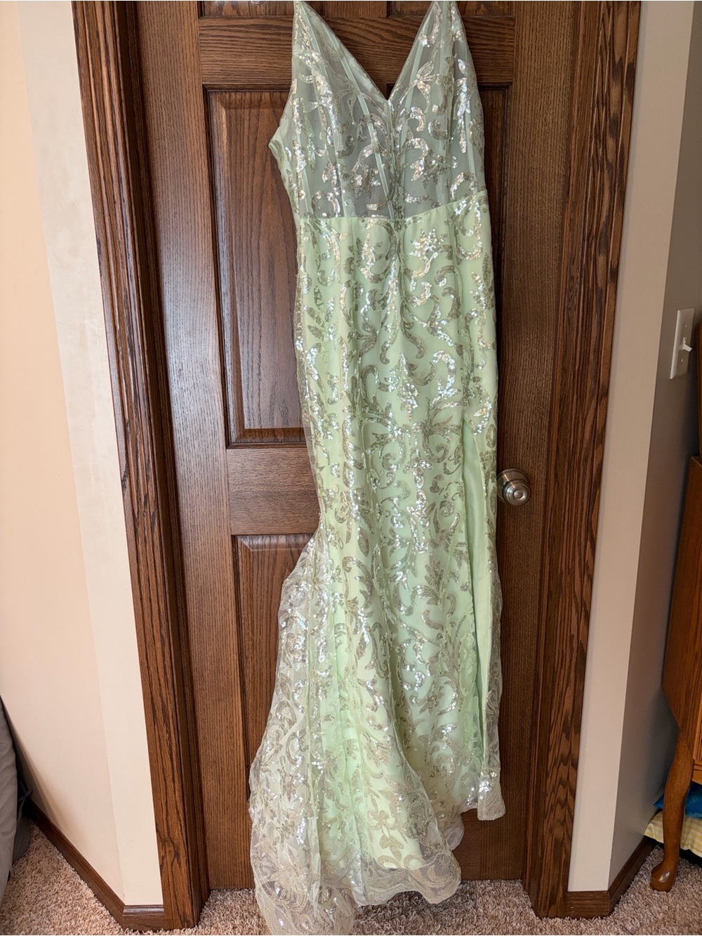 Elegant Sequin Light Green V-Neck Prom Dress